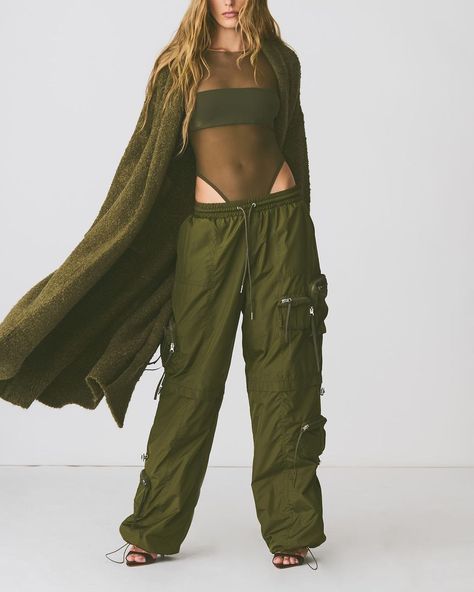 cargo pants, cargo pants outfit, cargo skirt outfit, cargo pants outfit men, cargo pants outfit women, cargo outfit, cargo jeans, cargo pants style, streetwear fashion, streetwear fashion outfit, streetwear fashion women, street wear fashion men, streetwear aesthetic, streetwear outfit inspo August 11, Cargo Pant, Fort, Pants, On Instagram, Instagram, Trousers