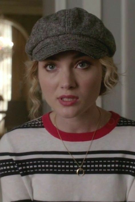 #ScreamQueens - #GraceGardner Grace Gardner, Skyler Samuels, Soft Hats, Scream Queens, Original Characters, Adventure Story, Celebrity Fashion, Famous Brands, Gossip Girl