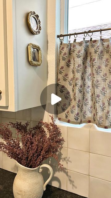 Kitchens With Curtains, Curtains And Sheers On Same Rod, Cafe Curtains Kitchen Diy, Diy Curtains No Sew, Vintage Cafe Curtains Kitchen, Diy Fabric Napkins No Sew, Cottage Curtains Ideas, Diy Cafe Curtains, Sewing Curtains