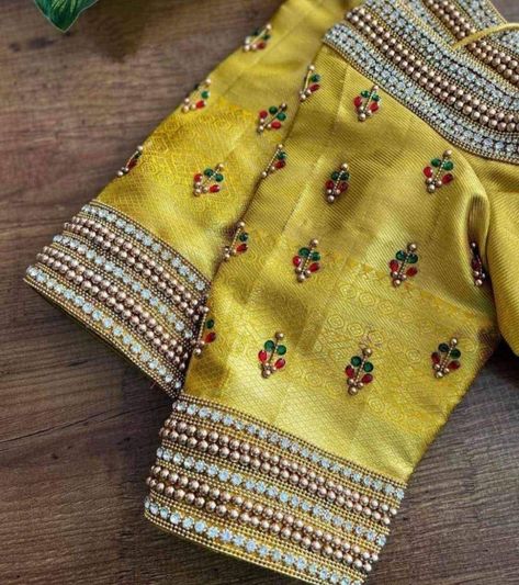 Gold Aari Blouse, Yellow Aari Work Blouse, Simple Maggam Work Designs For Blouses, Simple Aari Work Blouse Design, Simple Aari Work Blouse, Blouse Design Aari Work, Simple Aari Work, Aari Work Blouse Design, Blouse Maggam Work