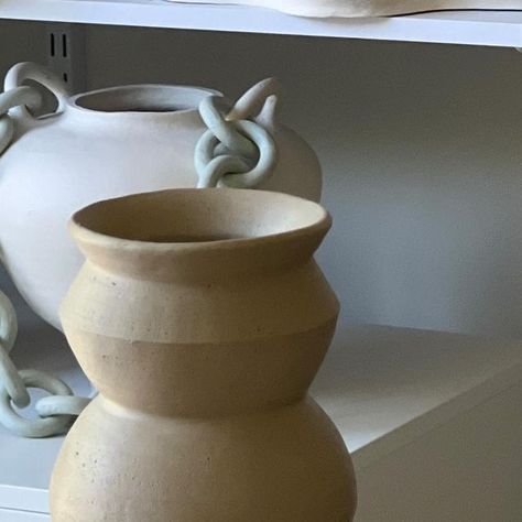 X I R I X on Instagram: "Today’s little curvy vase #pottery #ceramics #handbuiltceramics #handmadeceramics #coilbuilding #claypottery #ceramicshandmade #stonewarepottery #kilnfiring #australianceramics #wip #workinprogress #ceramicartist #artistofinsta" Curvy Vase, Vase Pottery, Kiln Firing, December 19, Pottery Sculpture, Pottery Ceramics, Stoneware Pottery, Ceramic Artists, Clay Pottery