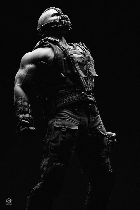 Bane Dark Knight, Bane Cosplay, Tom Hardy Bane, Bane Batman, Batman Concept, Batman Pictures, Dc Comics Wallpaper, Dark Fantasy Artwork, Batman Artwork