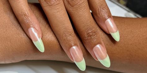 12 Ways to Try "Pistachio Butter" Nails, Fall's Sweetest Manicure Trend Pistachio Sweater Outfit, Pistachio Nails Acrylic, Pista Green Nails, Pistachio Nail Color, Pistachio Green Nails, Wavy Hair With Braid, Nutrition And Mental Health, Pistachio Butter, Hair Concerns