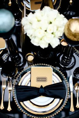 Black And Gold Table, White Wedding Table Setting, Gold Table Setting, 1920s Party, Great Gatsby Wedding, Gatsby Wedding, Gold Table, Wedding Table Settings, The Great Gatsby