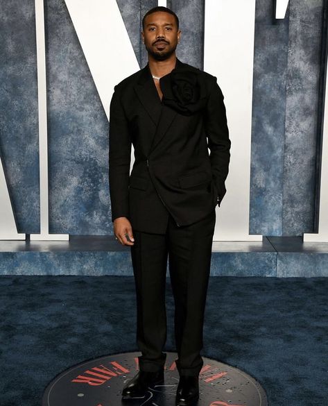 Michael B Jordan Shirtless, Black Mens Fashion Suits, Michael Bakari Jordan, Black Suit Men, Michael B Jordan, Male Actors, Stylish Celebrities, Jordan Outfits, Celeb Crushes