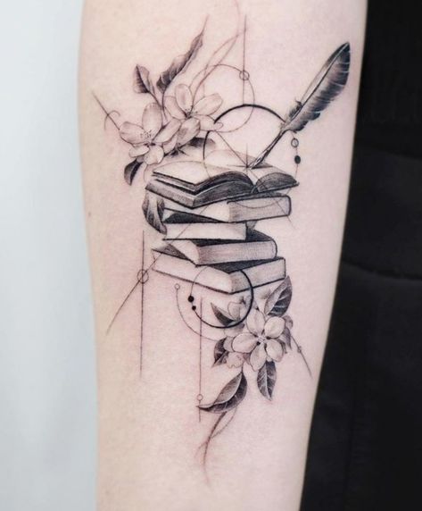 Book Themed Tattoos, Bookworm Tattoo, Writer Tattoo, Book Inspired Tattoos, Reading Tattoo, Mujeres Tattoo, Themed Tattoos, Bookish Tattoos, Petite Tattoos