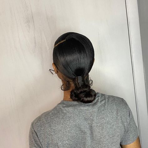 Professional Attire Photoshoot, Frontal Ponytail Hairstyles Low Bun, Low Pony Hairstyles Black Natural, Low Back Ponytail, Low Slick Ponytail, Winter Dance Hairstyles, Low Pony Hairstyles Black, Low Knot Bun, Slick Bun Hairstyles