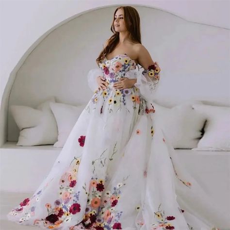 Floral Tulle Prom Dress, Country Bridal Gown, Tulle Prom Dresses, Floral Dress Formal, Dress Embroidery, Wedding Dresses With Flowers, Prom Dress Stores, Elegant Embroidery, Sweetheart Wedding Dress