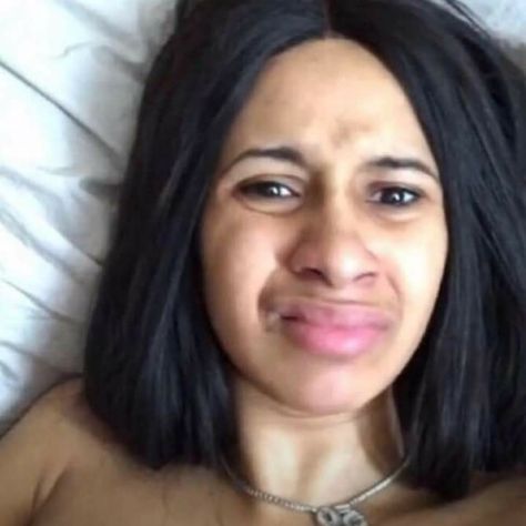 Doja Cat Funny, Cardi B Without Makeup, Pictures Of Cardi B, Cardi B Funny Face, Whale Tail Thong, Cardi B Photos, Bodak Yellow, Popular Rappers, Reaction Images