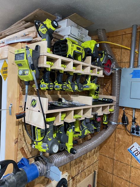 Tool Trolley, Ryobi Tools, Garage Tool Organization, Garage Renovation, T Track, Garage Storage Solutions, Tool Storage Diy, New Tools, Garage Tools