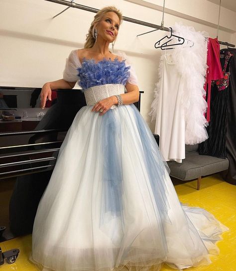 Elīna Garanča on Instagram: “Ready for tonight in @niko_niko_design custom made gown . 💄 Hair @andrealehnergmbh @salzburgerfestspiele @operafashion.blog #opera…” Elina Garanca, A Night At The Opera, Mezzo Soprano, Opera Singers, Classical Music, Orchestra, Strapless Dress Formal, Opera, Ball Gowns