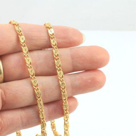 Man Gold Bracelet Design, Mens Gold Chain Necklace, Gold Finger Rings, Real Gold Chains, Black Beads Mangalsutra Design, Gold Chain Design, Gold Necklace Indian Bridal Jewelry, Mens Gold Jewelry, Indian Jewellery Design Earrings