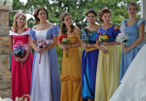 Disney Princess bridesmaids has always been a not-so-secret dream of mine. Except all the dresses for mine would be in soft gold so as not to clash/be too distracting/maintain some semblance of class. #DisneyRidiculousness Disney Princess Bridesmaids, Kida Disney, Disneysea Tokyo, Real Life Princesses, Princess Bridesmaid Dress, Beau Film, Disney Wedding Theme, Monsieur Madame, Princess Wedding Dresses