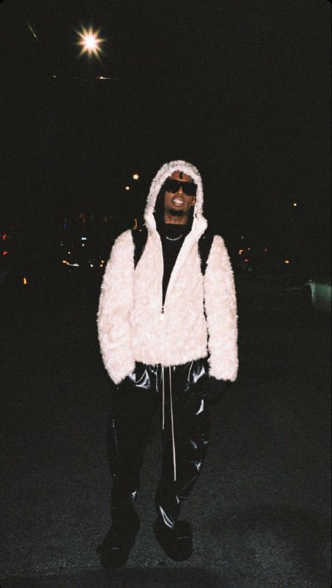 Playboi Carti Outfits, Streetwear Inspo, Star Eyes, Rap Wallpaper, Rap Aesthetic, Hip Hop Art, Mens Outfit Inspiration, Y2k Outfits, Rap Music