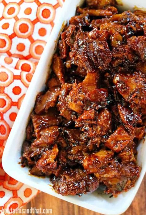 Slow Cooker Pork- Sweet & Spicy Brown Sugar Slow Cooker Pork Shoulder, Slow Cooker Recipes Pork, Pork Bbq, Pork Rub, Pork Dinner, Crockpot Pork, Spicy Dishes, Spicy Pork, Slow Cooker Pork