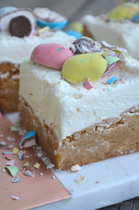 Malted Milk Blondies, Malted Milk Brownies, Malted Milk Recipes, Malted Milkshake, Milk Frosting, Malt Milkshake, Italian Cakes, Candy Egg, How To Make Frosting