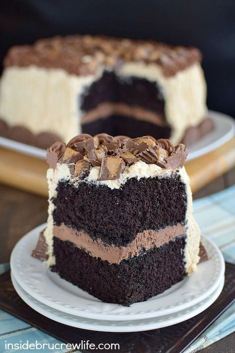 A Slice Of Cake, Chocolate Homemade, Resipi Kek, Chocolate Peanut Butter Cake, Cake Homemade, Homemade Chocolate Cake, Slice Of Cake, Butter Cake Recipe, Peanut Butter Cake