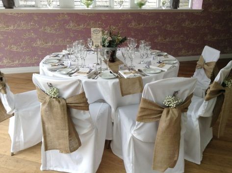 Burlap Chair Covers, Chair Covers Wedding Reception, Jute Wedding, Burlap Chair Sashes, Hessian Wedding, Wedding Reception Chairs, Burlap Wedding Decorations, Burlap Chair, Wedding Chair Sashes