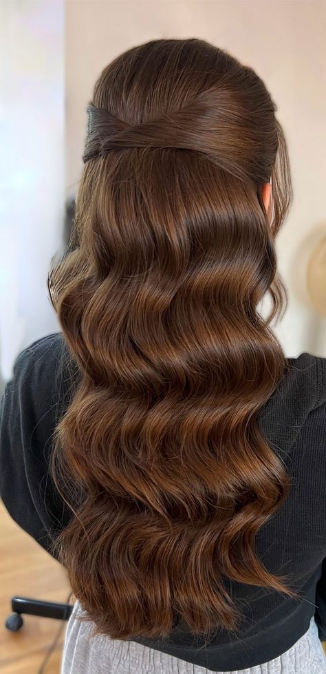 Formal Hairstyles For Long Brown Hair, Shinion Long Hair, Medium Hollywood Waves, Hair Half Up Half Down Prom, Half Up Half Down Hair Graduation, Hollywood Half Up Half Down Hair, Bridesmaid Hollywood Waves, Glam Waves Half Up Half Down, Half Up Glam Waves