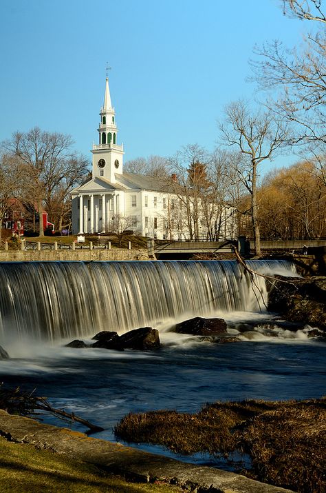 Milford, Connecticut, USA Connecticut Aesthetic, Wallingford Connecticut, New Milford Connecticut, Milford Connecticut, Old Country Churches, Country Church, Church Building, Mountain Man, Travel Goals