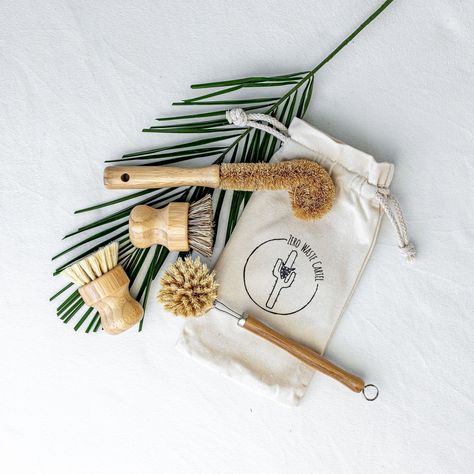 Zero Waste Kitchen Kit - Wooden Dish Brushes Cleaning Utensils, Cleaning Your Colon, Coconut Shampoo, Wooden Dishes, Toothbrush Case, Kitchen Kit, Zero Waste Kitchen, Waste Free, Vanilla Coconut