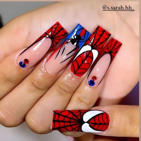 Superhero Nails Marvel, Spider Man Nails, Spiderman Nails, Superhero Nails, Man Nails, Simple Toe Nails, Blue Nail Art Designs, Spiderman Gifts, Halloween Board