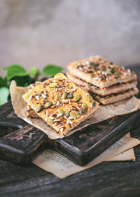 Quinoa Flatbread, Healthy Toast, Almond Bread, Gluten Free Crackers, Flat Breads, High In Fiber, Gf Bread, Gluten Free Bakery, Vegan Bread