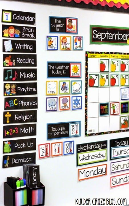 Printable resources to create a beautiful classroom calendar Kindergarten Classroom Calendar, Classroom Displays Ks2, Ks1 Classroom, Calendar Classroom, Kindergarten Architecture, Ks2 Classroom, Natural Classroom, Preschool English, Kindergarten Calendar