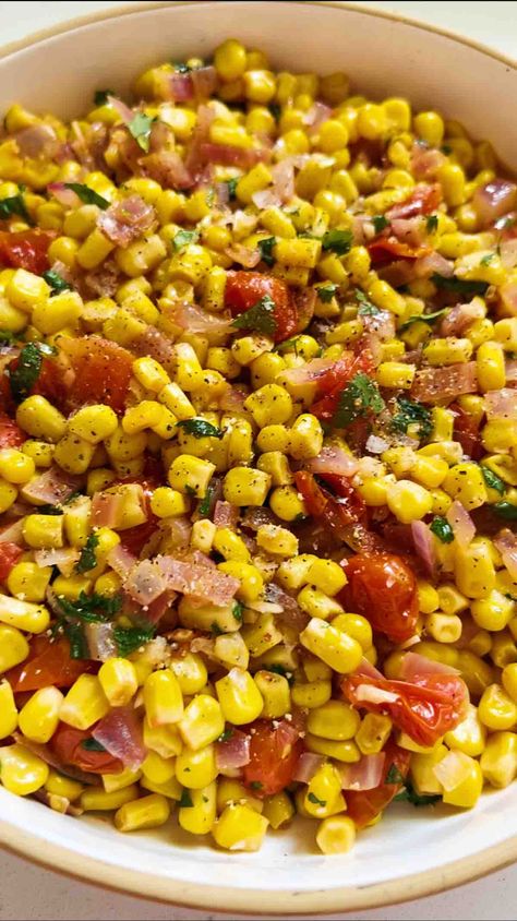 Four Rivers Inspired Skillet Corn Recipe Cheesy Orzo, Tomato Side Dishes, Buttery Corn, Southern Side Dishes, Skillet Corn, Barbecue Sides, Creamy Pesto Pasta, Canning Sweet Corn, Quick Dishes