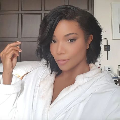 Gabrielle Union Asymmetrical Bob Haircuts, Square Face Hairstyles, Cut Life, Layered Bob Hairstyles, Gabrielle Union, Favorite Meals, Hair Up Styles, Penteado Cabelo Curto, Hair Crush