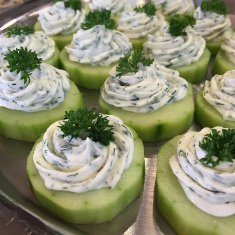 Recipe—Herbed Cucumber Bites Cucumber Bites, Tea Party Food, Bridal Shower Food, Shower Food, Tea Sandwiches, Snacks Für Party, Easter Dinner, Small Bites, Party Snacks