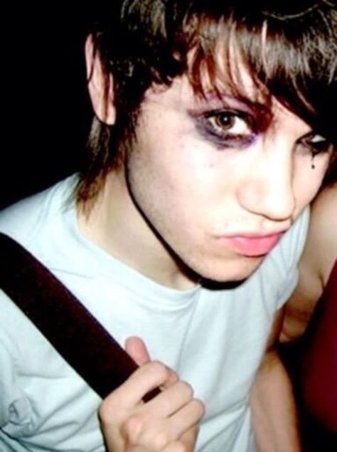 pictures of ryan ross and shit - fever era - Page 3 - Wattpad Story Pictures, Ryan Ross, Panic At The Disco, Eyeliner, The Story, Milk, Makeup, Black, Make Up