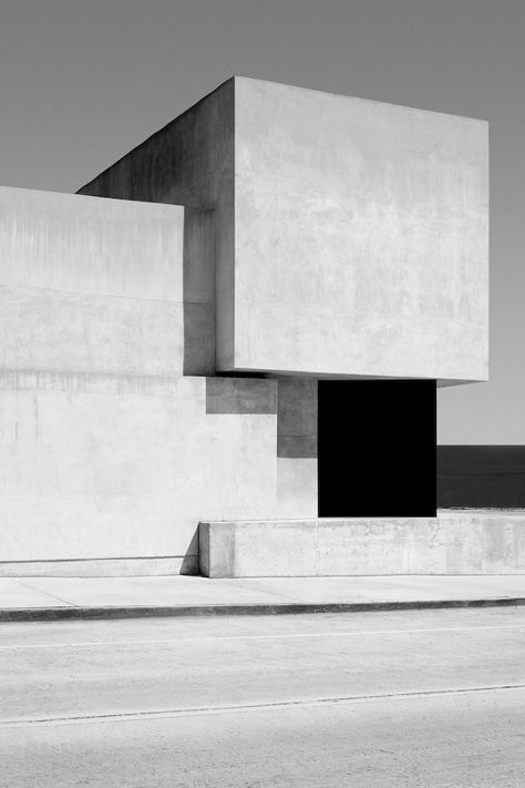 mahabis architecture // the shadows of this geometrical design give the effect of a modernist painting Fasad Design, Architecture Cool, Brutalism Architecture, Concrete Architecture, Minimal Architecture, Brutalist Architecture, Minimalist Architecture, Space Architecture, Architecture Exterior