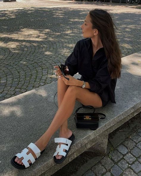 How to style the Hermès Chypre sandals Dad Sandals, Sandals Outfit, Hermes Shoes, Casual Slippers, Outfits Casuales, Sandals Summer, Summer Casual, Fashion Inspo Outfits, Summer Women