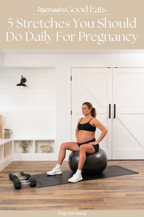 It was so important to me to continue working out regularly during pregnancy since it’s such a big part of my life. It also gave me energy, helped me move through any aches and fatigue, and most importantly always helped my mental health. On days that I didn’t feel well enough to exercise I still made sure to stretch Stretches For Pregnancy, Pregnancy Prep, Pregnancy Stretches, Traveling Pregnant, High Protein Salads, Postpartum Diet, High Plank, Pregnancy Fitness, Hip Flexor Stretch