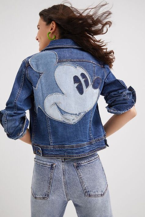 Denim Kunst, Artisanats Denim, Jean Diy, Mickey Mouse Jacket, Patch Denim, Disney Jacket, Sew Projects, Diy Jeans, Denim Art