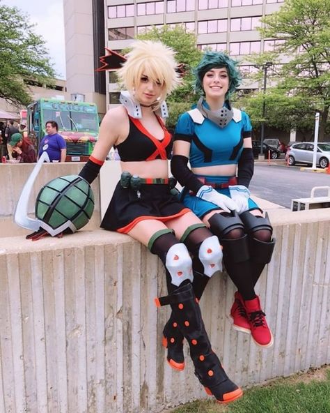 Katsuki Bakugou and Deku Coaplay. Credit: @gibiofficial #bakugo #bakugou #katuski #bakugoukatsuki #kacchan #kacchancosplay #bakugocosplay #katuskicosplay #kacchangenderbend #bakugogenderbend #bakugougenderbend #bnha #bnhacosplay #bnhagenderbend #mha #mhacosplay #bokunoheroacademia #myheroacademia #deku #dekugenderbend #dekucosplay #animecentral #animecentral2018 #acen #acen2018 Fem Izuku Midoriya, Fem Katsuki, Gibi Asmr, Bakugo Cosplay, Genderbent Cosplay, Fem Izuku, Bnha Cosplay, Anime Festival, Bakugou Cosplay