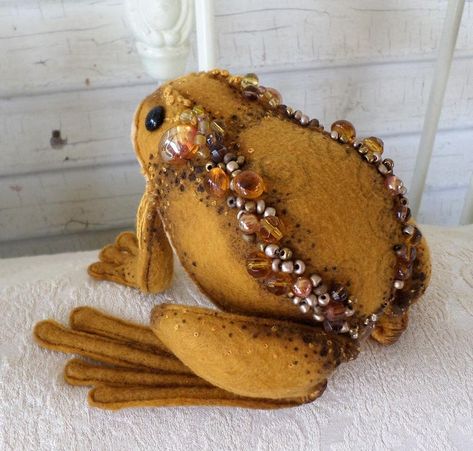 DIY Sewing Pattern Frog Pumpkin Toad Felt Cloth Dollmaking PDF | Etsy Cloth Doll Making, Sewing Terms, Doll Making Cloth, Baby Mobil, Frog Gifts, 3d Sculpture, Costura Diy, Felt Craft, Diy Sewing Pattern