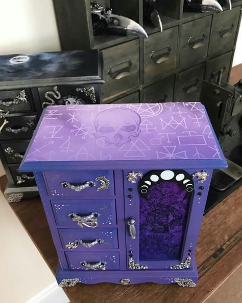 Gothic Painted Furniture Ideas, Goth Computer Desk, Funky Jewelry Box, Witchy Dresser Makeover, Gothic Jewelry Box Diy, Colorful Goth Decor, Witchy Furniture Diy, Pastel Goth Bedroom Ideas, Alt Furniture