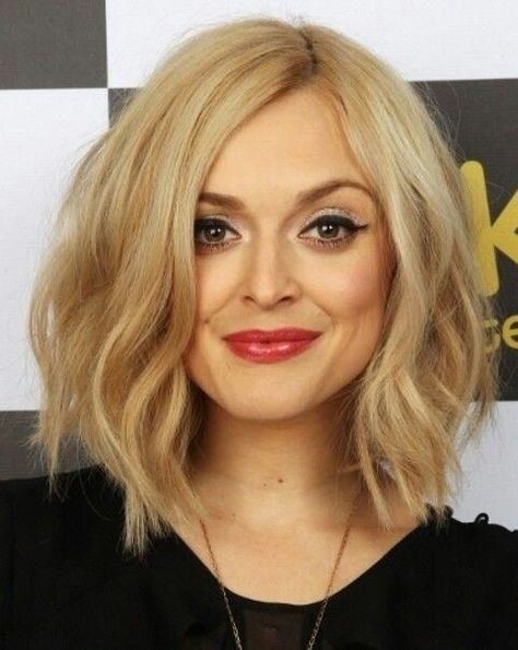 Volume bob Tousled Bob, Fearne Cotton, Layered Bob Haircuts, Wavy Bob Hairstyles, Hair Styles 2014, Wavy Bobs, Long Bob Hairstyles, Mid Length Hair, Medium Hair Cuts