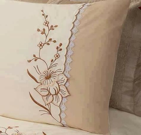 Draps Design, Bed Sheet Painting Design, Bed Cover Design, Designer Bed Sheets, Cross Stitch Fruit, Homemade Bows, Embroidered Bedding, Sewing Machine Projects, Embroidered Napkins