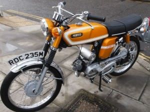 Mopeds 50cc, Classic Bikes For Sale, Mopeds For Sale, 50cc Moped, Raleigh Chopper, Mini Motorbike, Vintage Moped, Bike Motorcycles, Classic Motorcycles For Sale