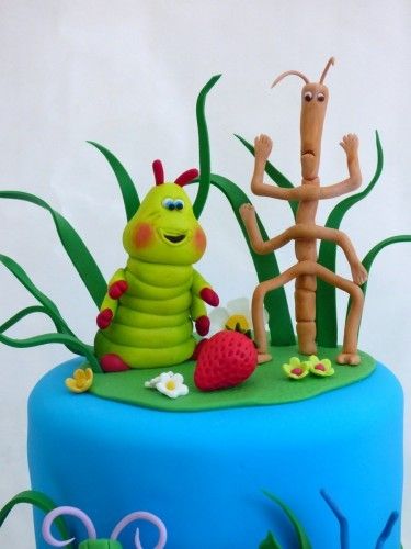 Bugs Life Birthday Party, Oscar Ideas, Bug Monster, Tiered Cakes Birthday, Bugs Life, A Bug's Life, Bolo Fake, Fondant Figures, Spring Party