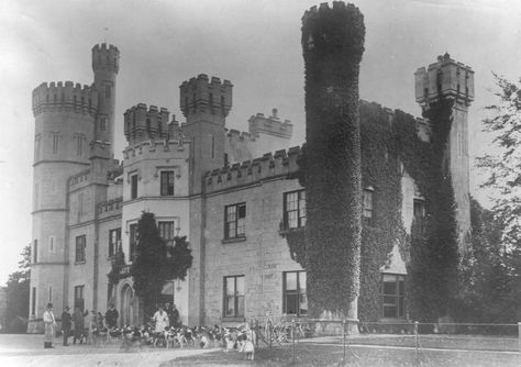 Most of the rebels were arrested the foll Irish Gothic, 1916 Rising, Stable Yard, Irish Country House, Irish Architecture, Easter Rising, Irish Party, Irish Country, Vintage Christmas Photos