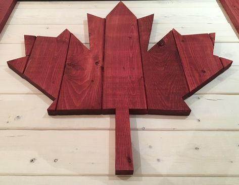 Rustic wood Canada flag Canadian Flag Art, Diy Wood Planter Box, Canadian Decor, Grit And Polish, Diy Wood Planters, Scrap Wood Ideas, Wood Toys Plans, Wood Things, Diy Projects To Sell