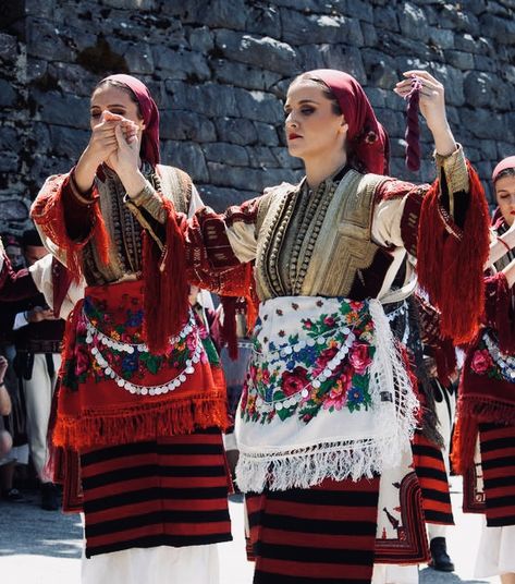 macedonian women from galicnik 🇲🇰🤍 Traditional Macedonian Clothing, Macedonian Traditional Clothing, Balkan Traditional Clothes, Macedonian Culture, Bulgarian Folklore, Slavic Culture, North Macedonia, Performance Outfits, Dancing Aesthetic