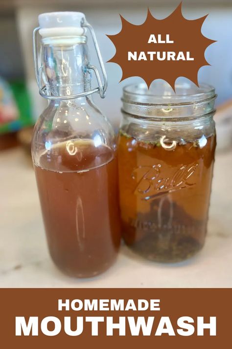 Homemade Mouthwash Diy Mouth Spray, Homemade Mouthwash With Essential Oils, All Natural Mouthwash, Natural Mouthwash Recipes, Homemade Mouthwash Recipes, Home Made Toothpaste Natural, Clove Mouthwash Diy, Mouth Wash Recipe, Holistic Mouthwash