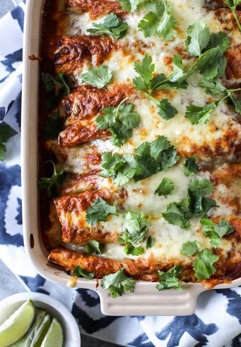 Ground Pork Enchiladas, Enchilada Dinner, Mexican Feast, Pork Enchiladas, Food Bites, Pork Entrees, Mexican Treats, Spicy Fried Chicken, Chicken Taco Recipes