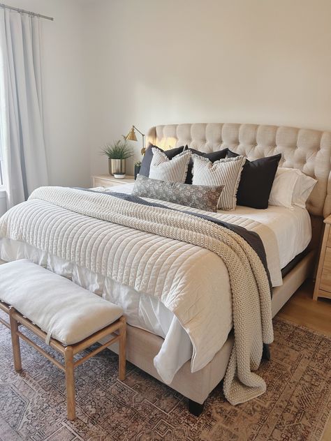 Chunky Knit Bed Blanket - Casaluna™ curated on LTK Cushion Layout Bed, Master Bed Pillow Arrangement, Queen Size Bedding Ideas, White Headboard Bedroom Ideas, King Bed Pillow Arrangement, Throw Blanket On Bed, Layered Bedding Ideas, Bed Layering, Bed Pillow Arrangement