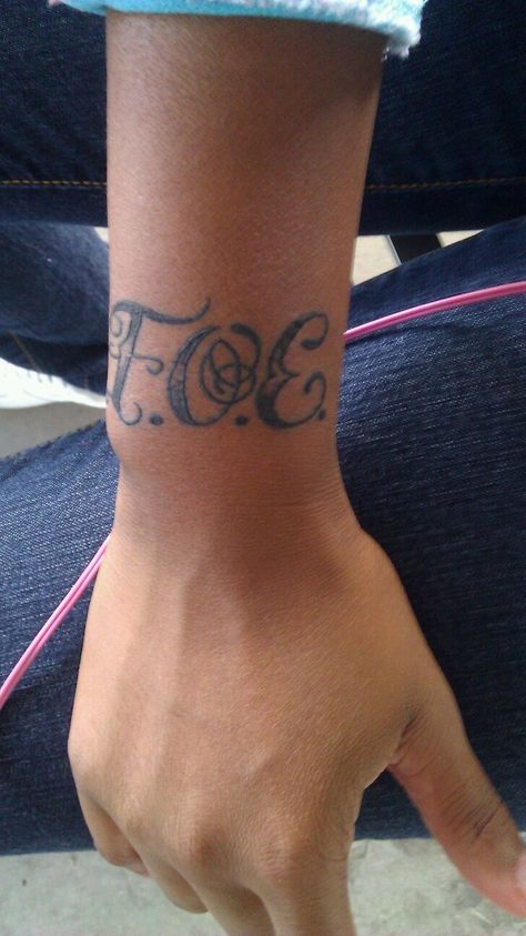 My 4th tattoo: "F.O.E."  means Family Over Everything! No Family Tattoo, Family 1st Tattoo, Tattoos Dedicated To Family, Foe Tattoos, Family Over Everything Tattoo Ideas, 2000 Baby Tattoo For Men, Family First Tattoo Designs, Protection Tattoos, 90s Baby Tattoo